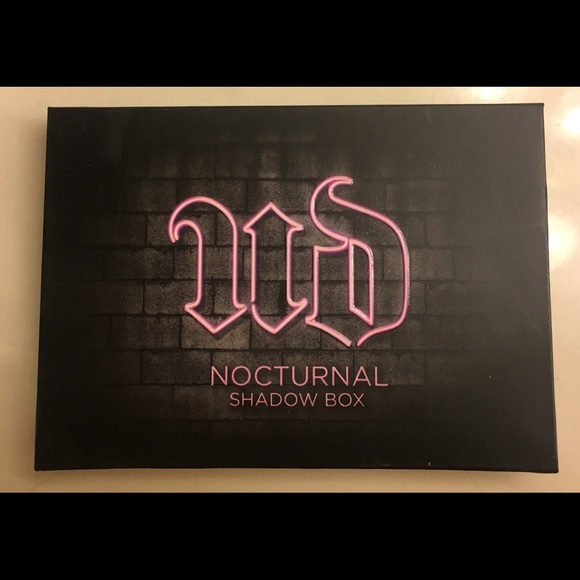 Urban Decay “Nocturnal” pallet - Picture 1 of 3
